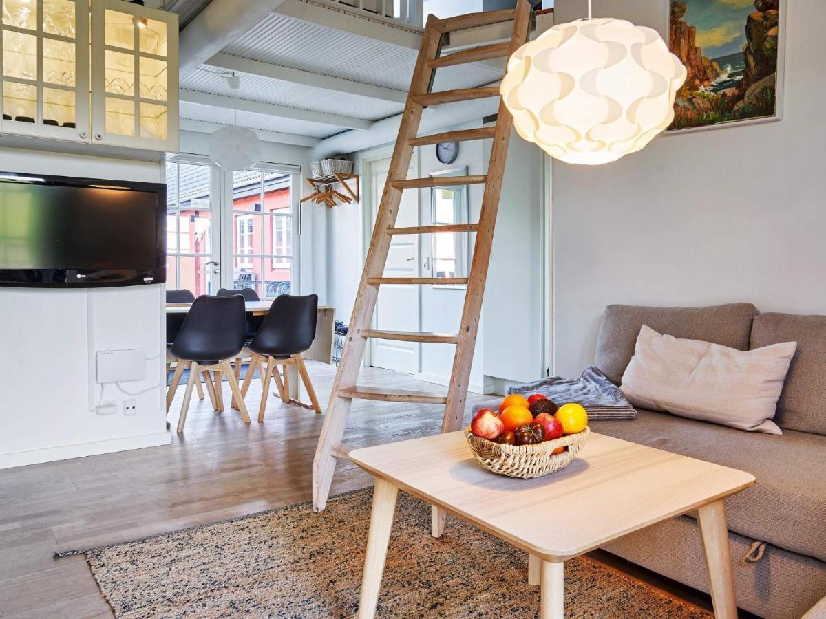5 Person Holiday Home In AÅkirkeby Екстериор снимка