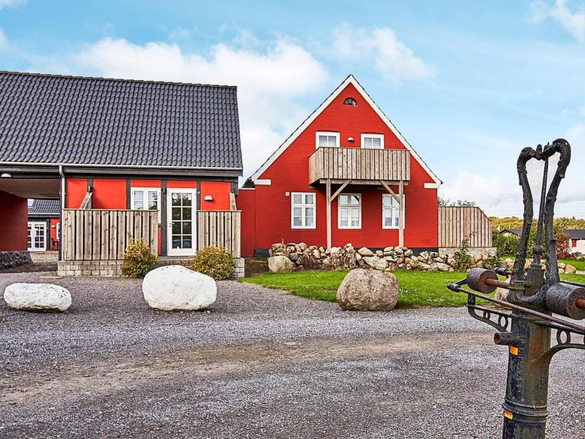 5 Person Holiday Home In AÅkirkeby Екстериор снимка
